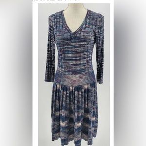 JUST TAYLOR Dress Size Small Pleated Drop Waist Purple Teal Cream V Neck Stretch